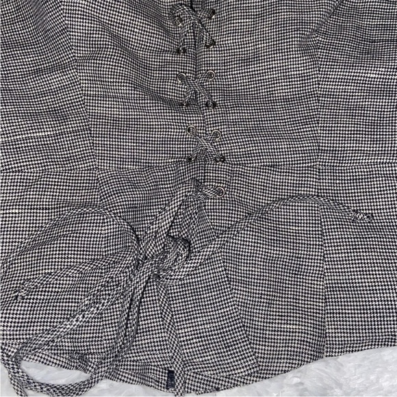 Reformation top size 0 corset tie - Picture 5 of 6